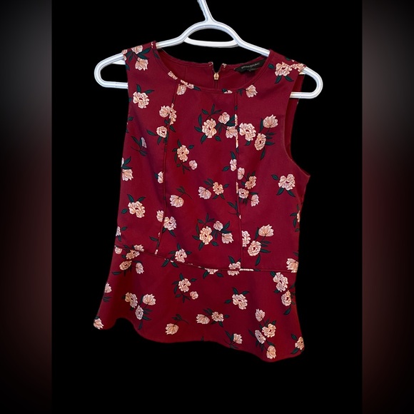 Sleeveless blouse with floral print by Banana Republic - Picture 2 of 3